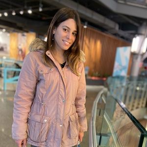 Meet your Posher, Samila